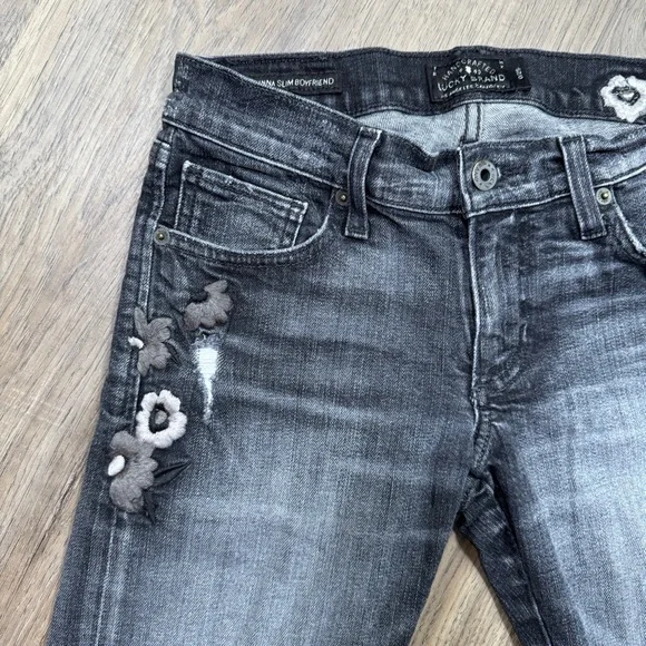 Lucky Brand Sienna Slim Boyfriend Dar Gray Distressed Jeans - Size 0 - Picture 4 of 15